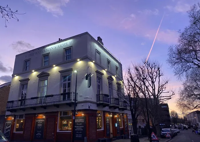 The Waterman\'S Arms